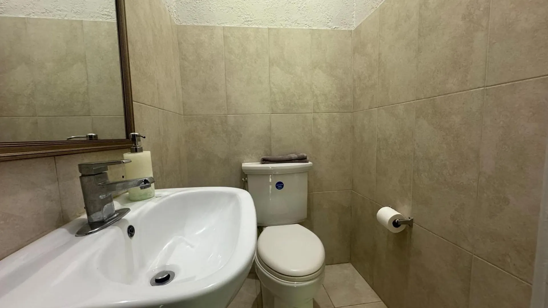 Modern Loft In Kingston Jamaica Appartement Jamaica